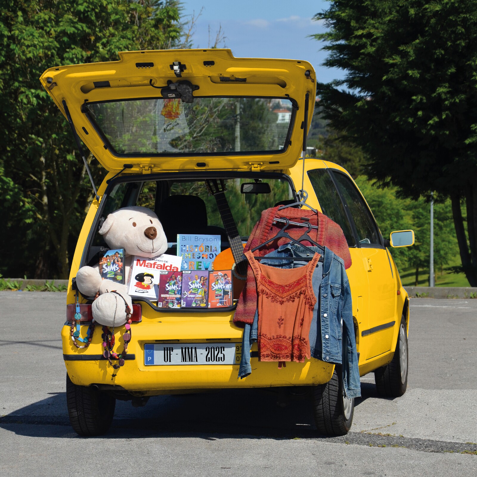 Feira do Porta-Bagagem - 13 de abril